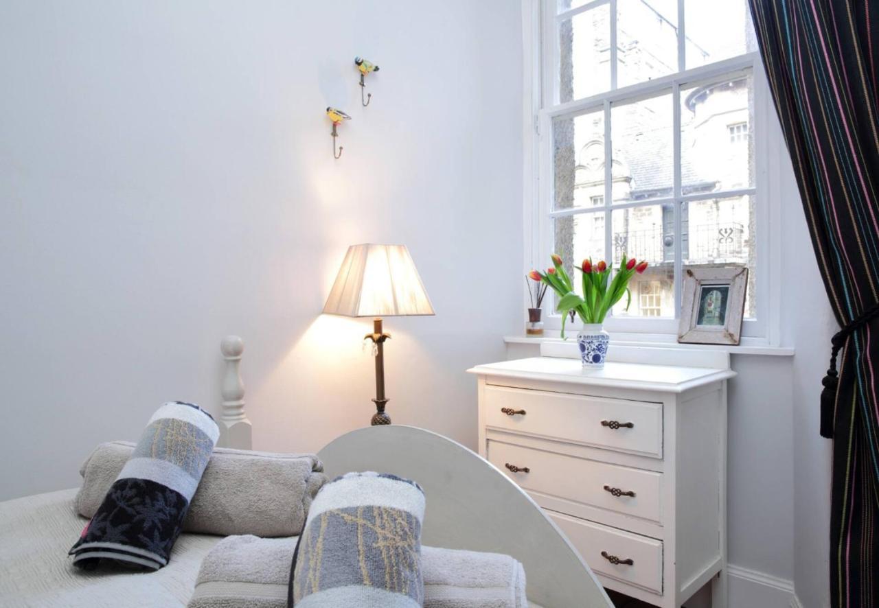 Joivy Chic Apt In The Royal Mile Tower Leilighet Edinburgh Eksteriør bilde