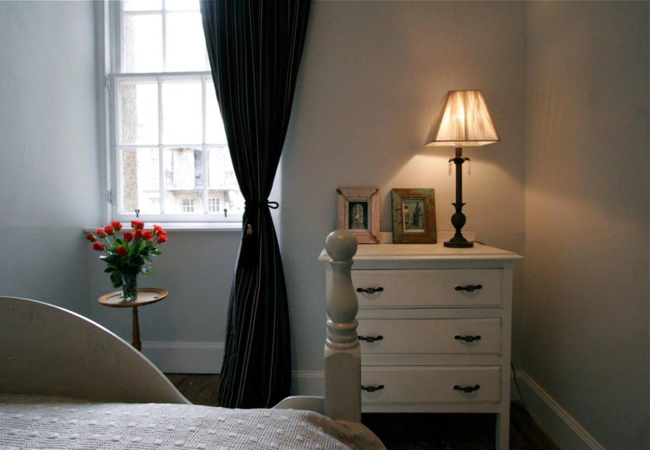 Joivy Chic Apt In The Royal Mile Tower Leilighet Edinburgh Eksteriør bilde